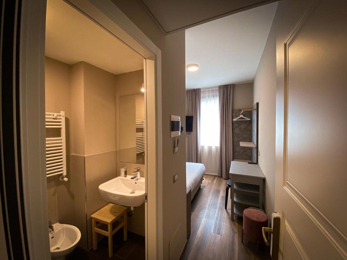 Hotel Della Rosa Ancona Esterno foto